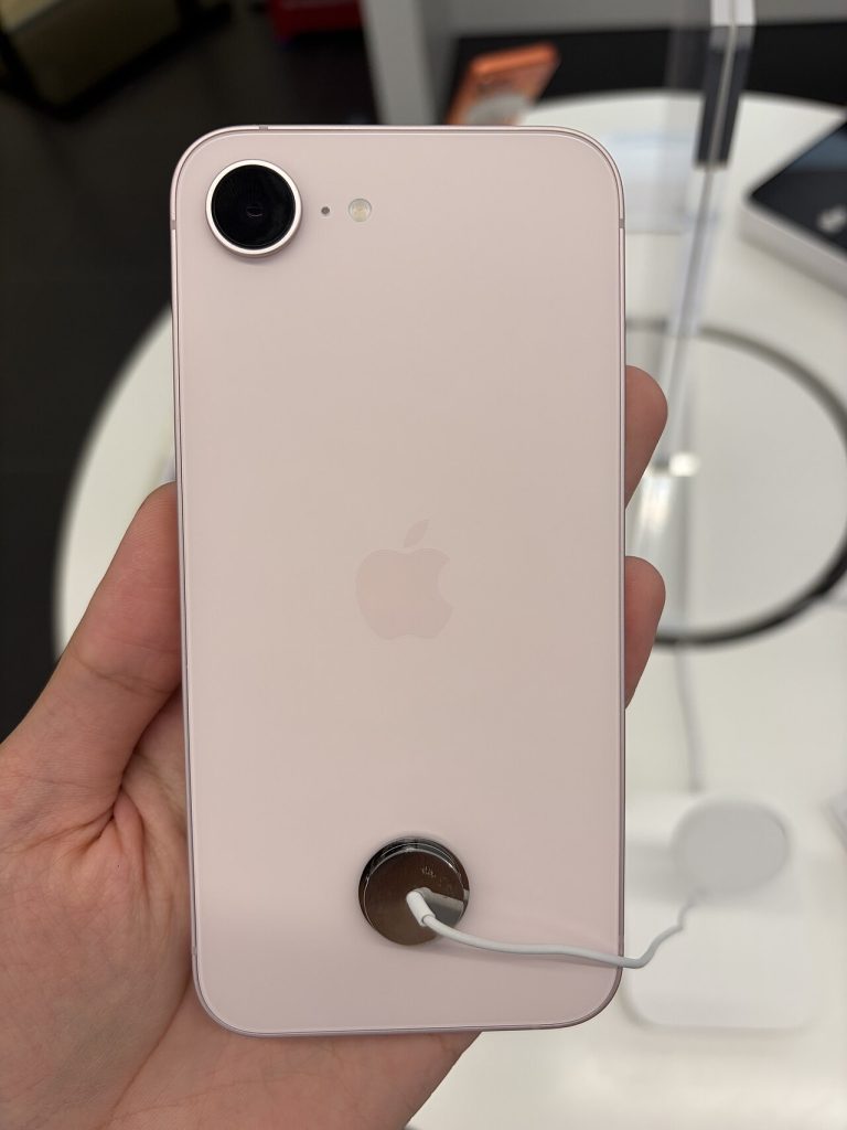 iPhone 17e