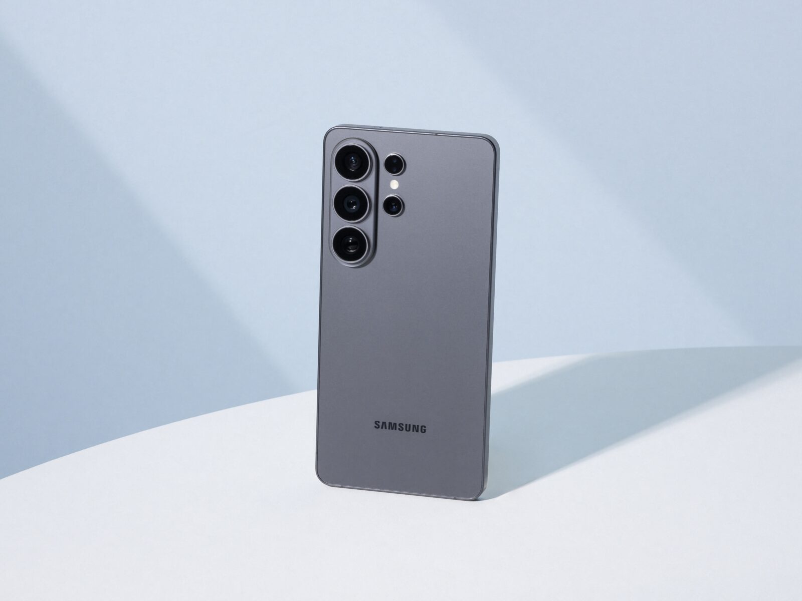 Samsung Galaxy S26 Ultra -arvio: 200 megapikselin kamera ja S Pen